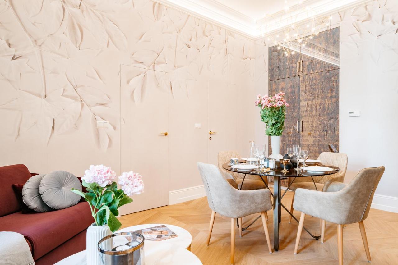 Dandelion Apartment - Loftaffair Cracovie Extérieur photo